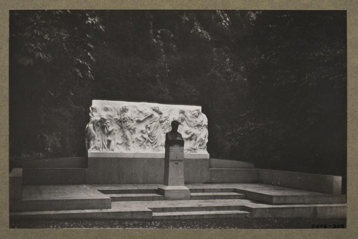 Vintage Outdoor Sculpted Monument