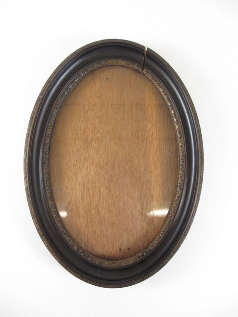 Vintage Cracked Oval Empty Picture Frame