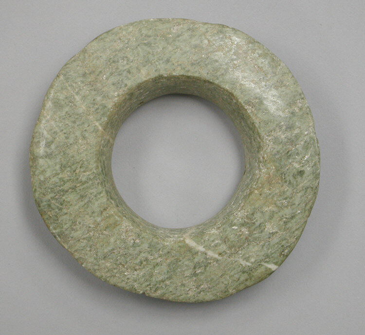 Ancient Green Jade Ring Artifact