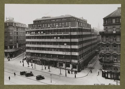 1938 City Intersection Building View