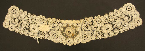 Vintage Handmade Lace Collar