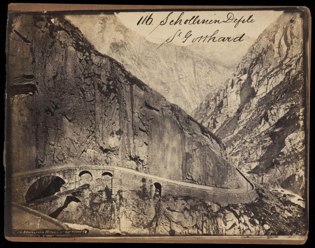 Schöllenen Defile St Gotthard Mountain Road — Scenery