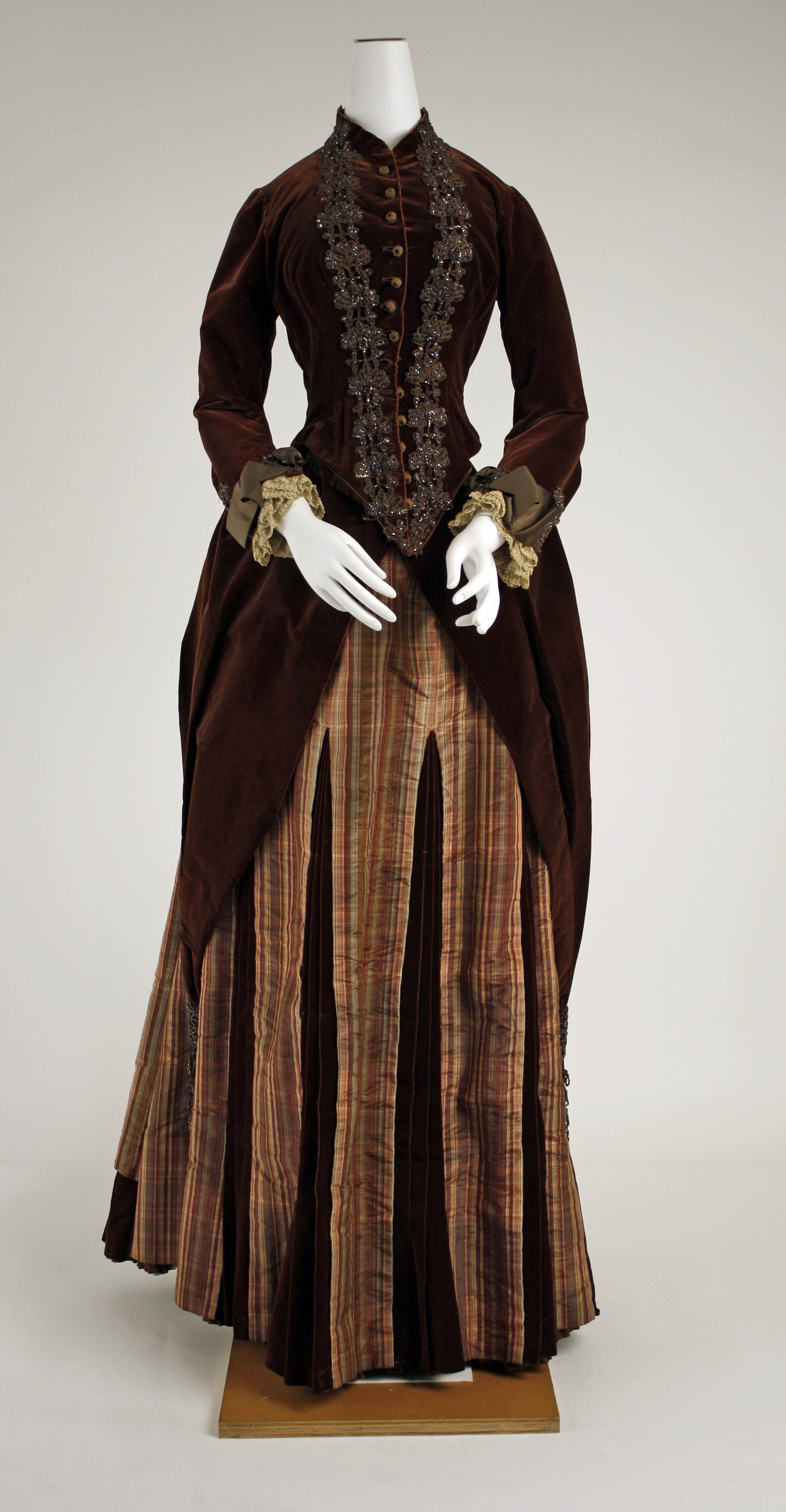 Vintage Brown Velvet Dress on Mannequin