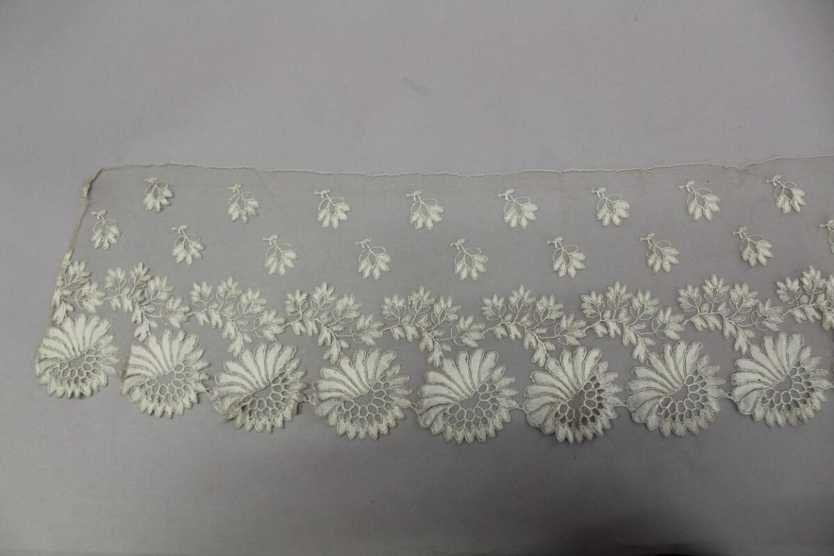 White Floral Embroidery Lace Trim