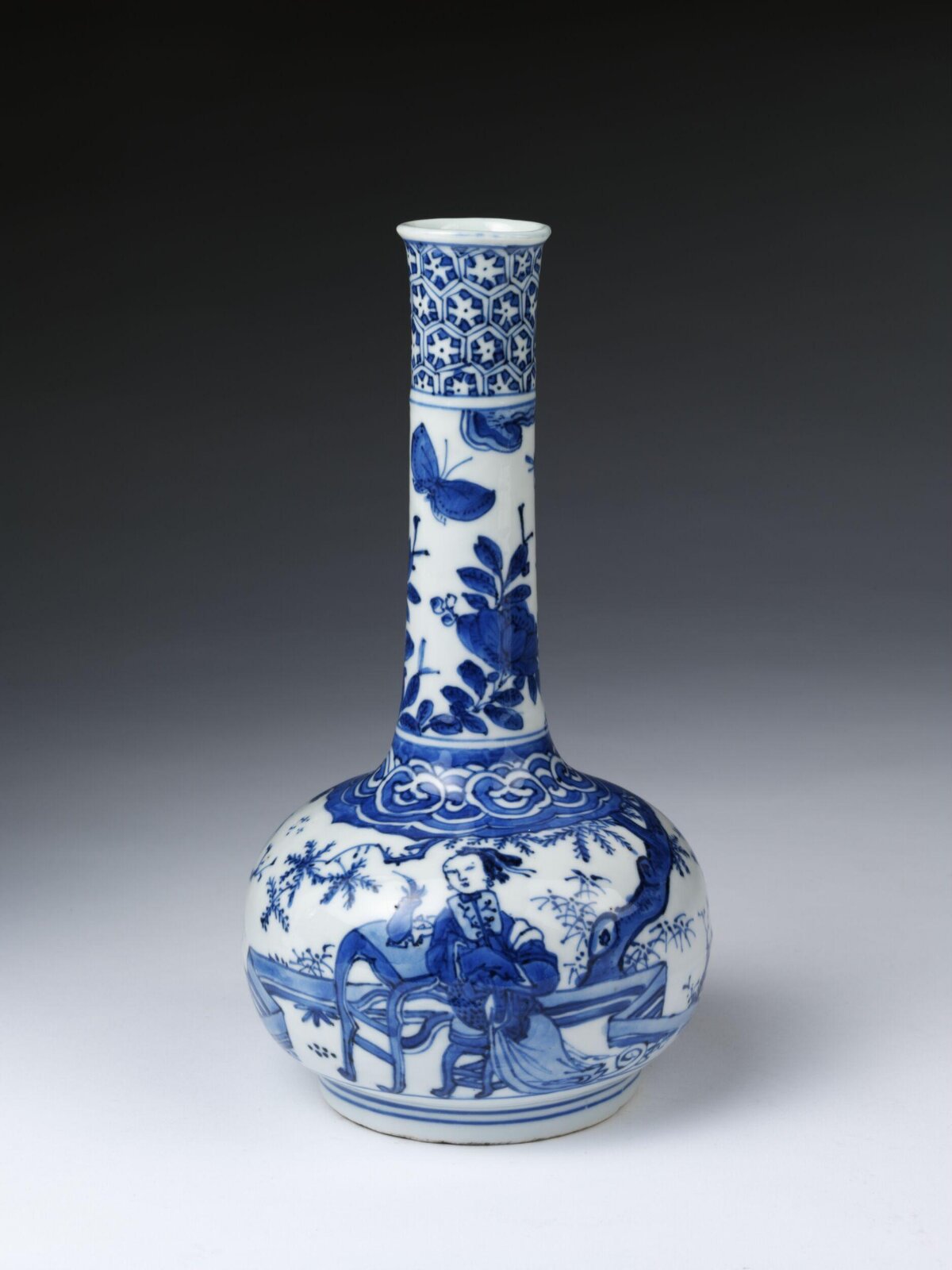 Qing Dynasty Blue and White Figure Vase