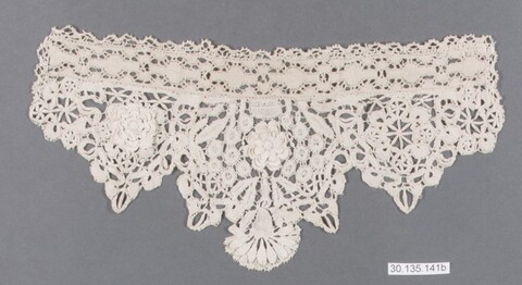 Antique Floral Lace Collar Fragment
