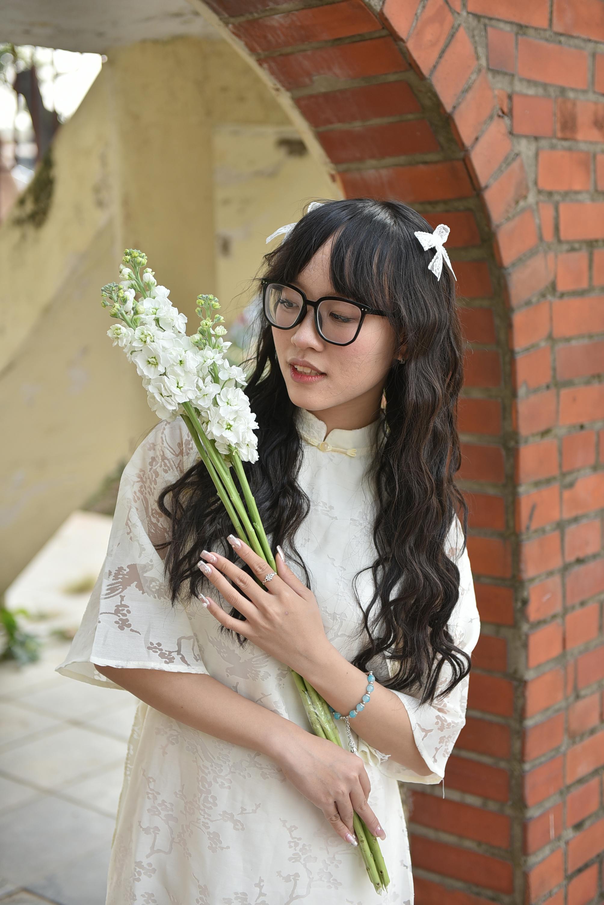 Image 1493672 — Beauty