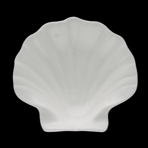 White Shell-shaped Ceramic Dish