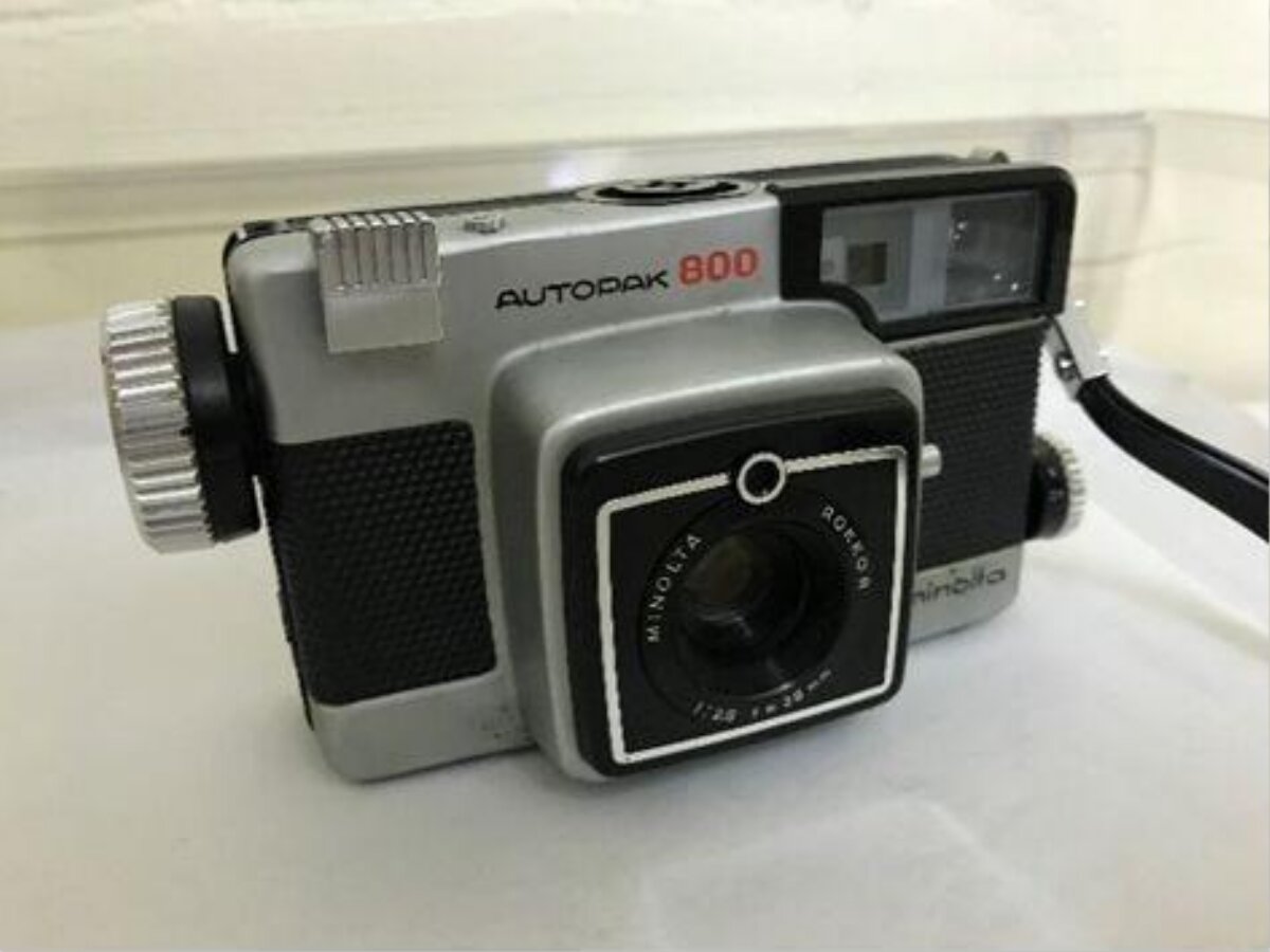 Vintage Minolta Autopak 800 Camera