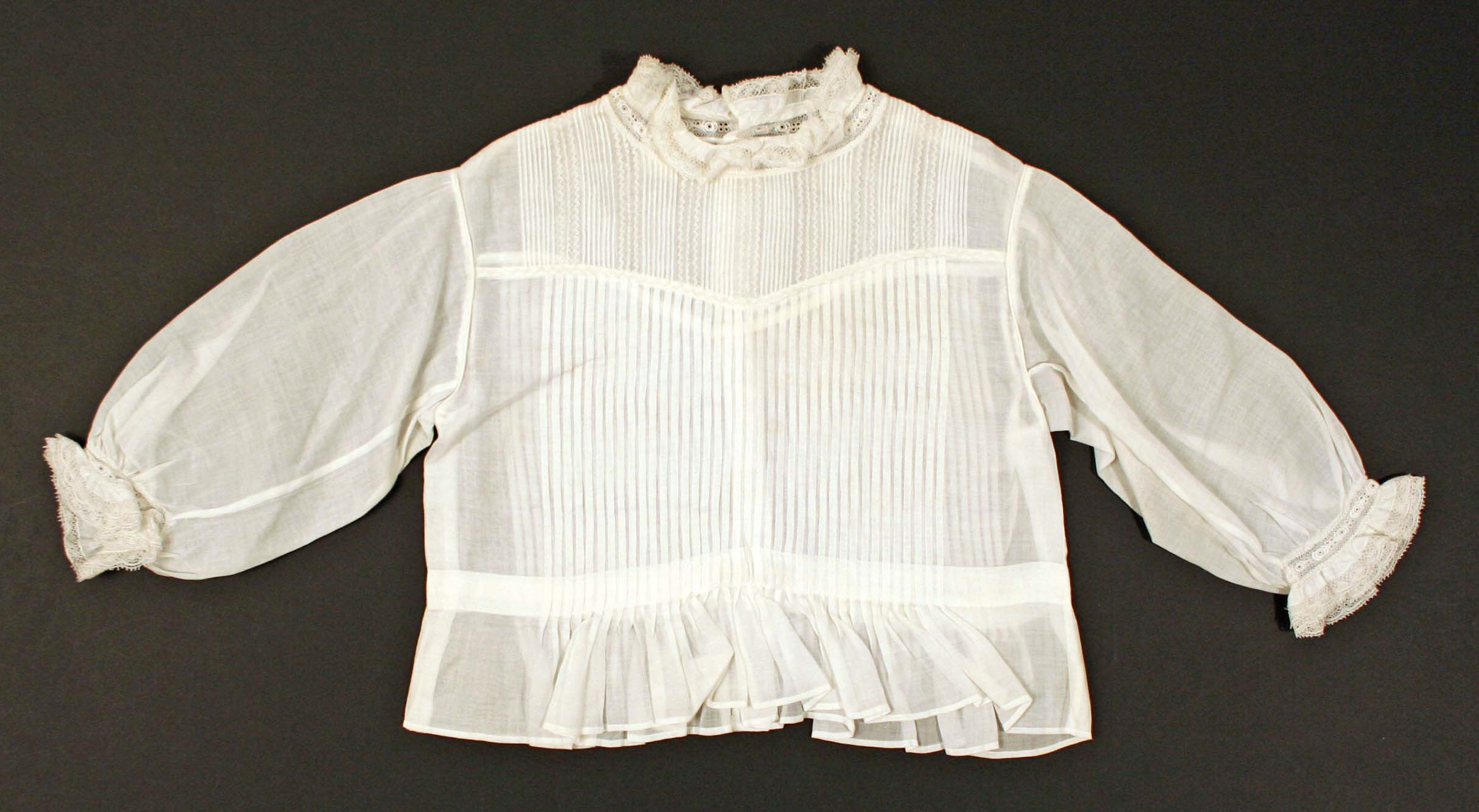 Vintage White Lace Blouse