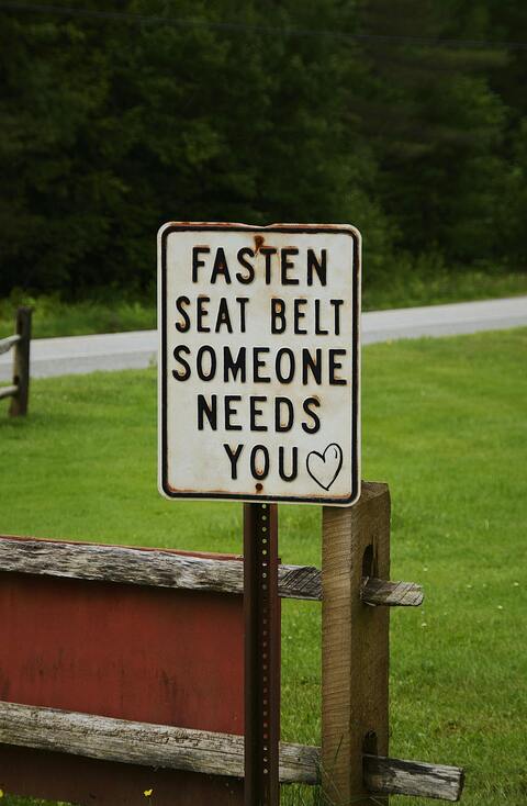 Road Safety Seatbelt Reminder Sign