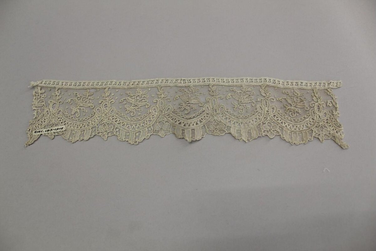 Antique 1910s Lace Edging