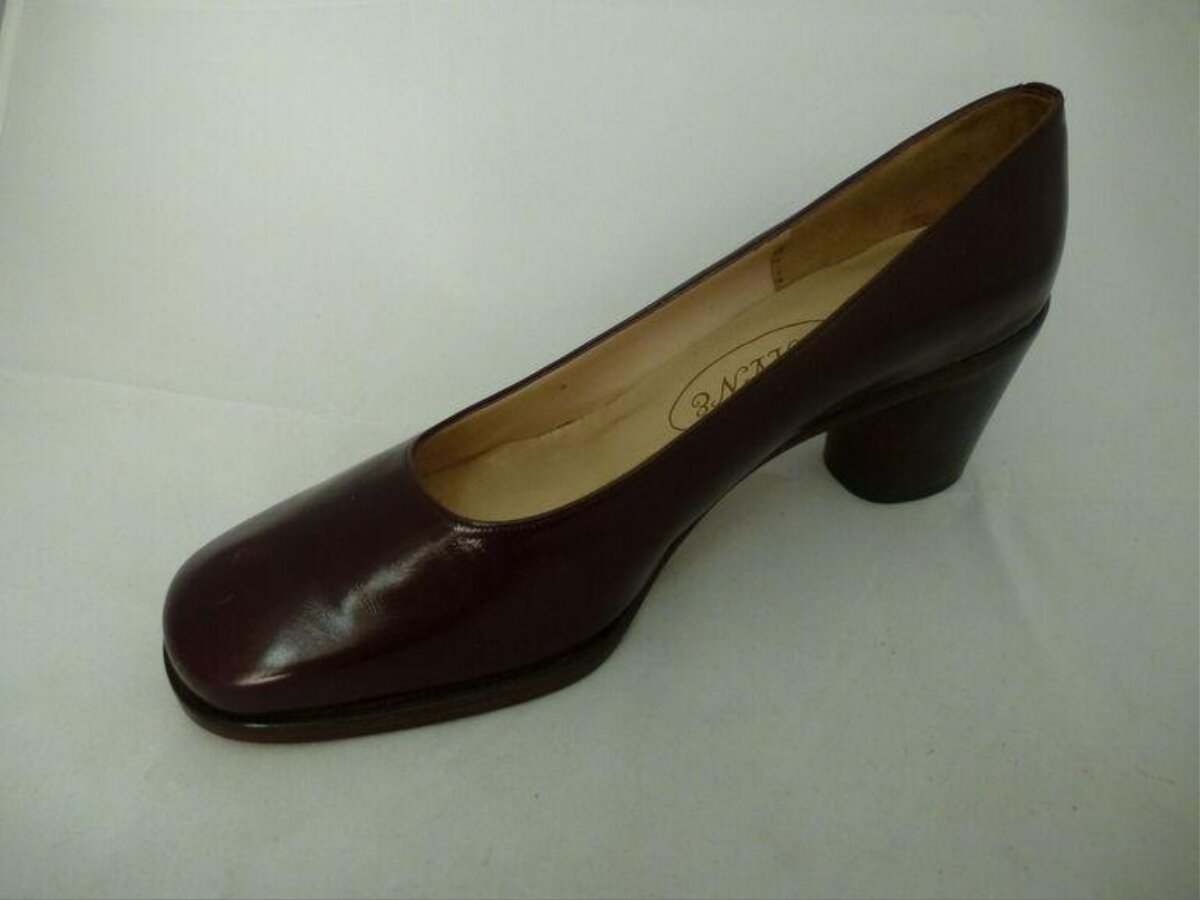 Brown Leather Block Heel Pump