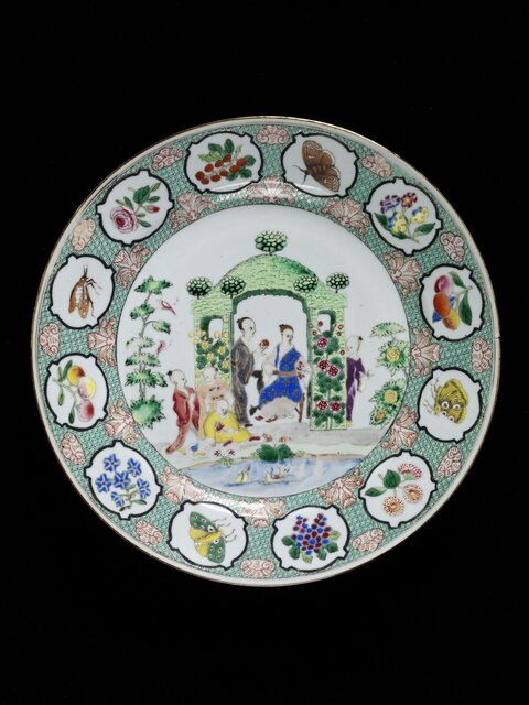 Chinese Famille Rose Figure Porcelain Plate