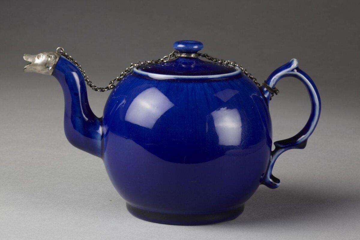 Blue Porcelain Teapot with Silver Dog-head Spout