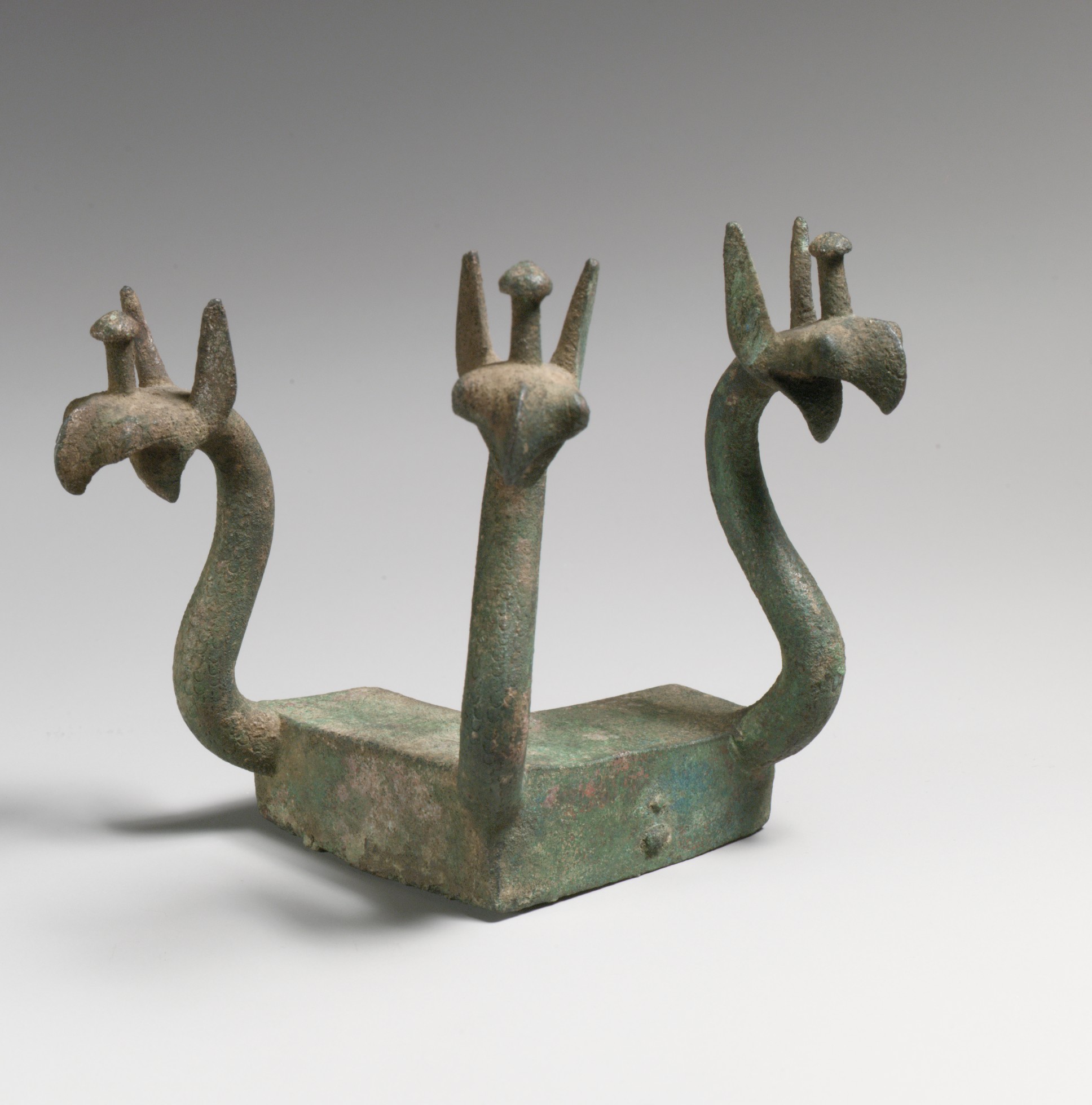 Ancient Bronze Three Dragon-head Base