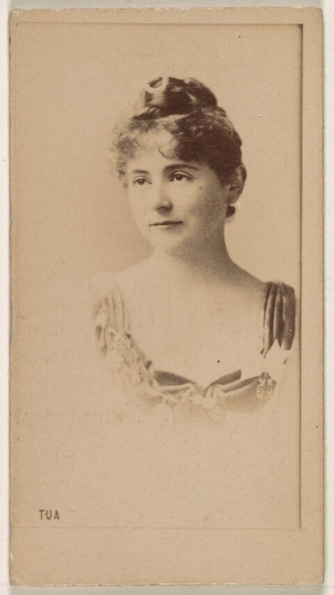 Vintage Carte de Visite Portrait of a Woman