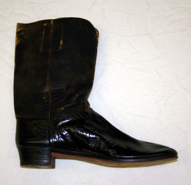 Single Black Leather Cowboy Boot
