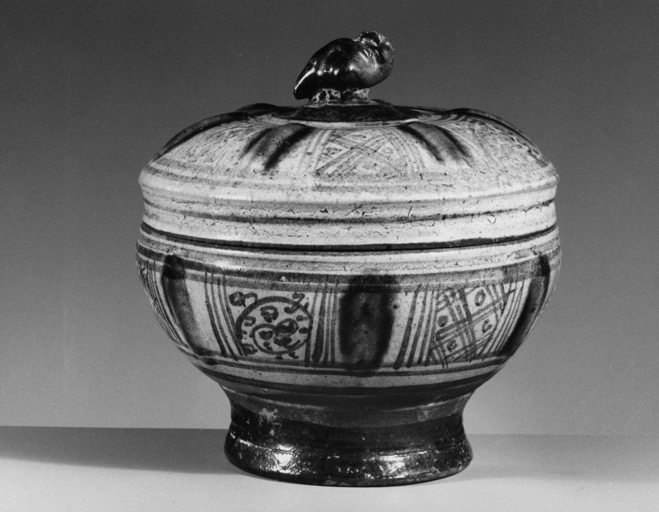 Ancient Bird-knob Ceramic Covered Box