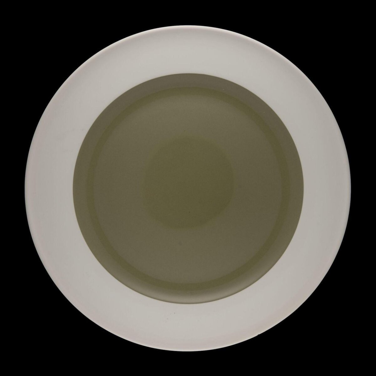 Gray-white Empty Round Plate — Minimal Wallpapers