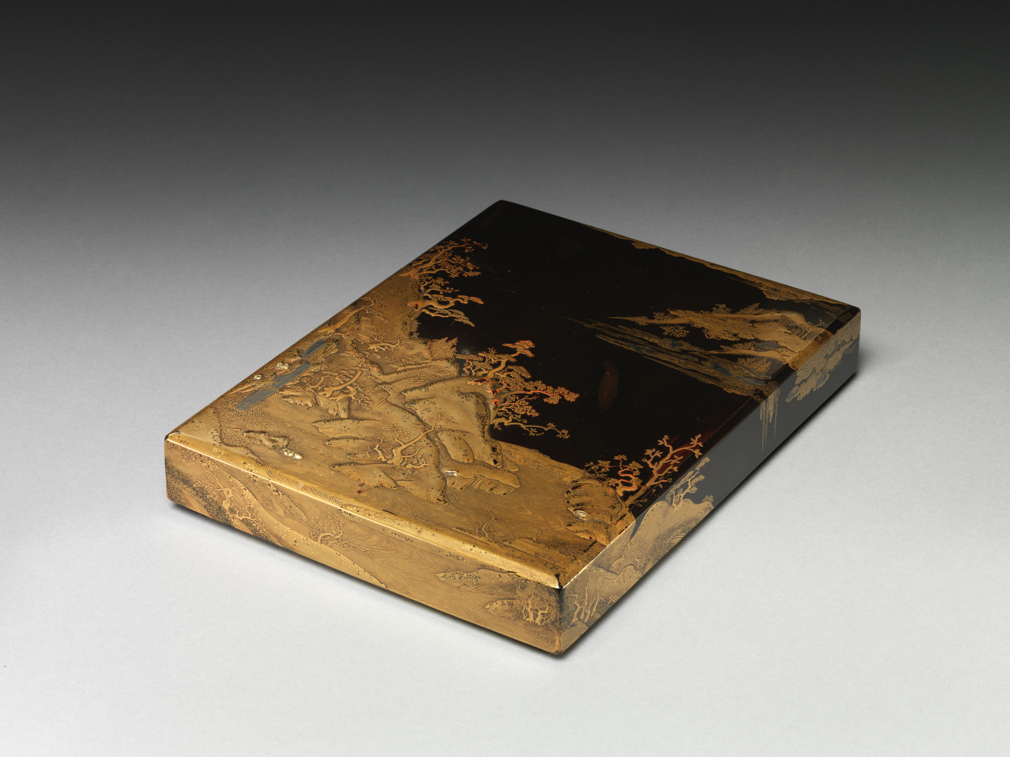 Gold Lacquer Landscape Ink Box