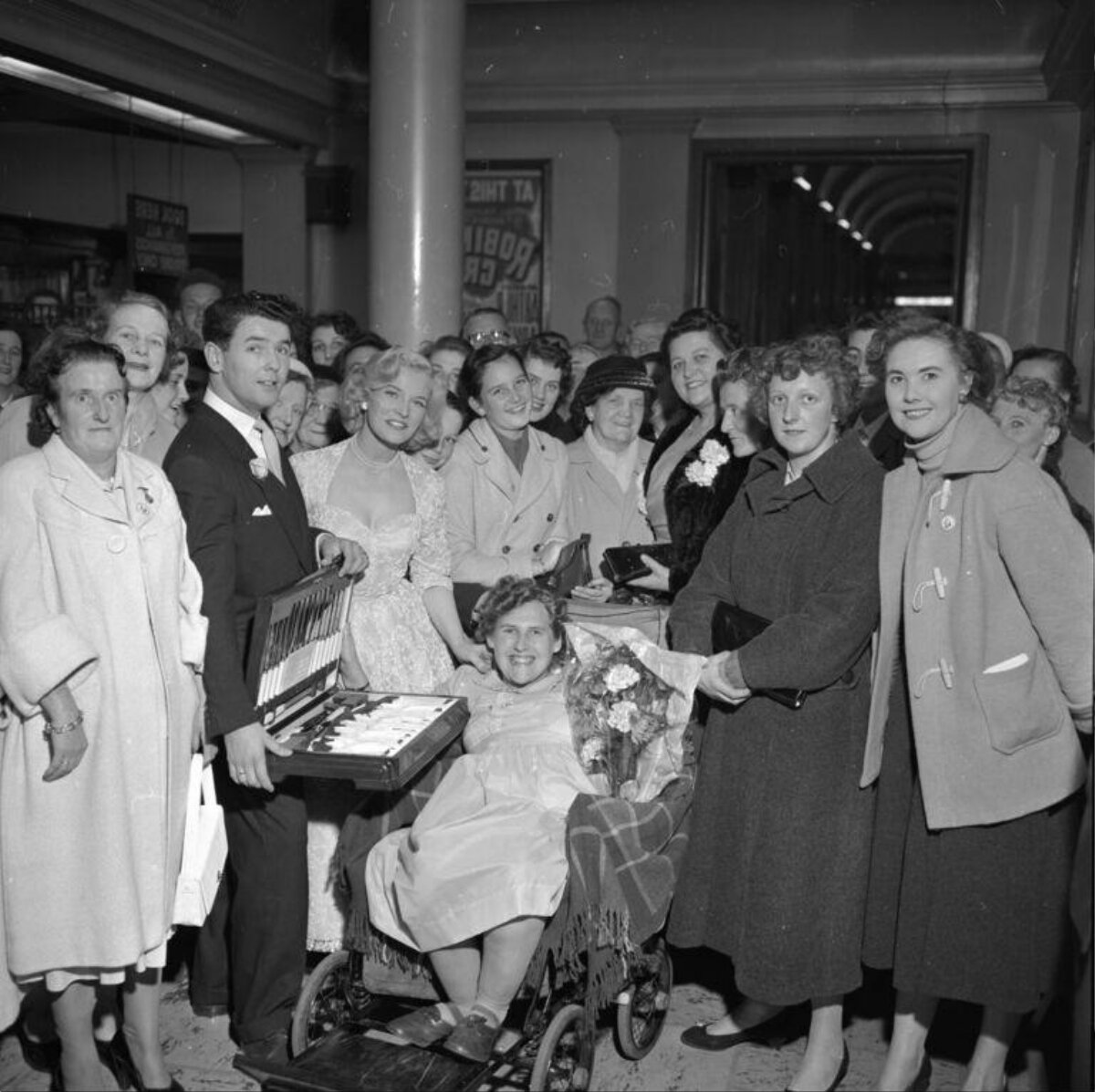 Celebrities Meet Fans in Public Hall