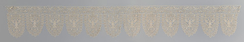 Vintage Dove Motif Lace Border