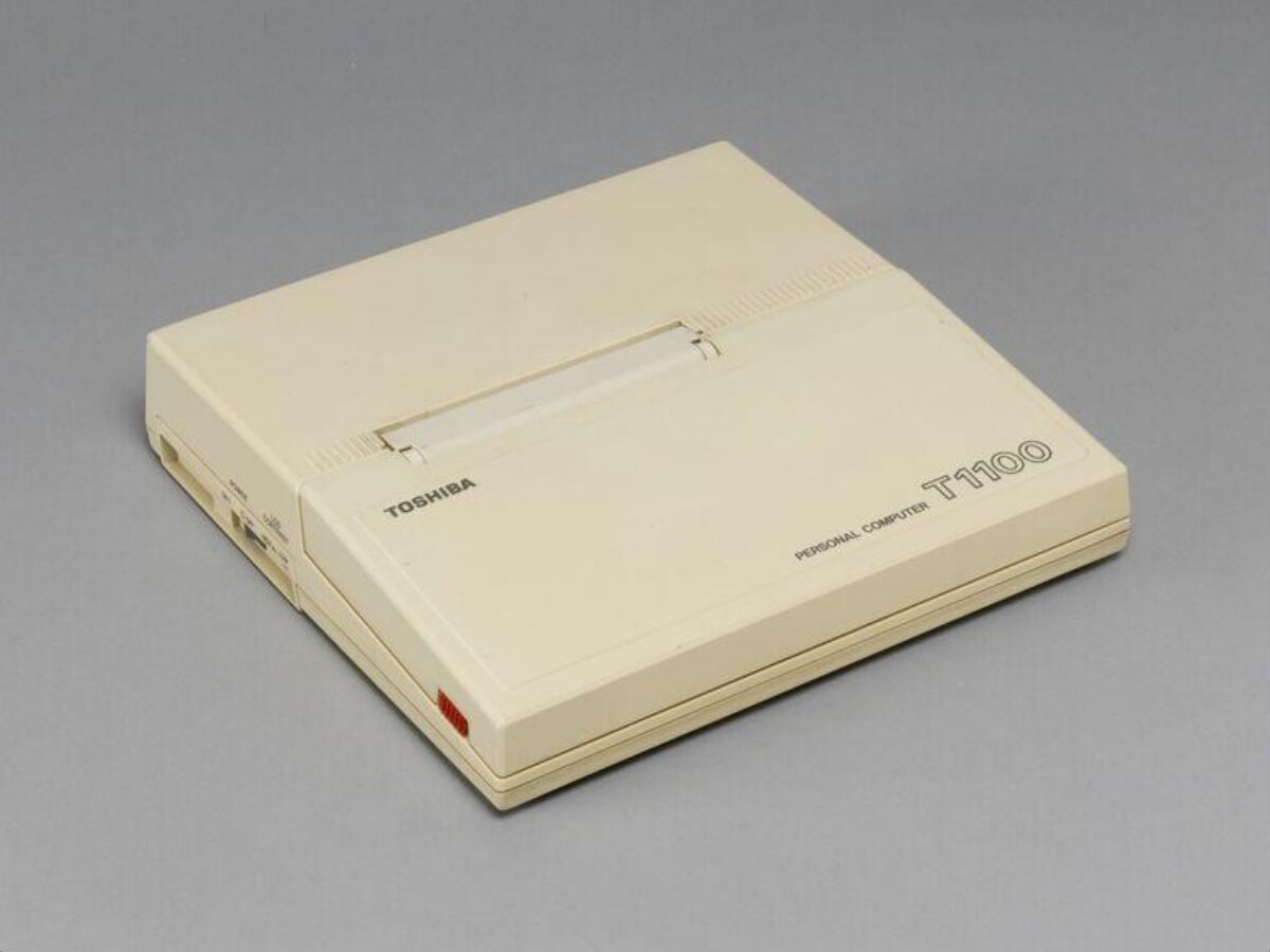 Vintage Toshiba T1100 Personal Computer — Technology