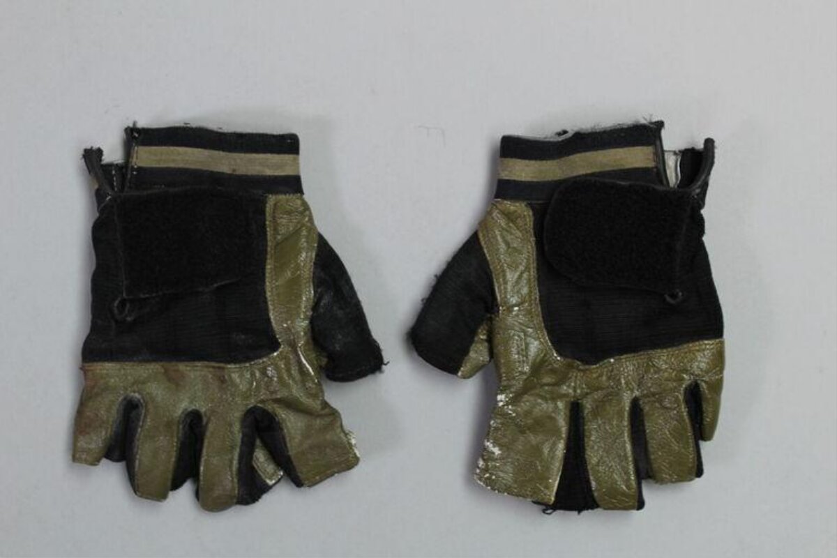 Pair of Used Half-finger Gloves