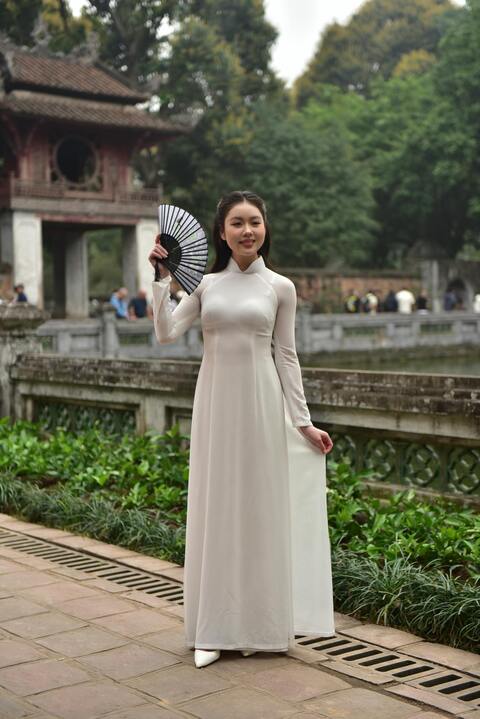 Image 1430961 — Beauty