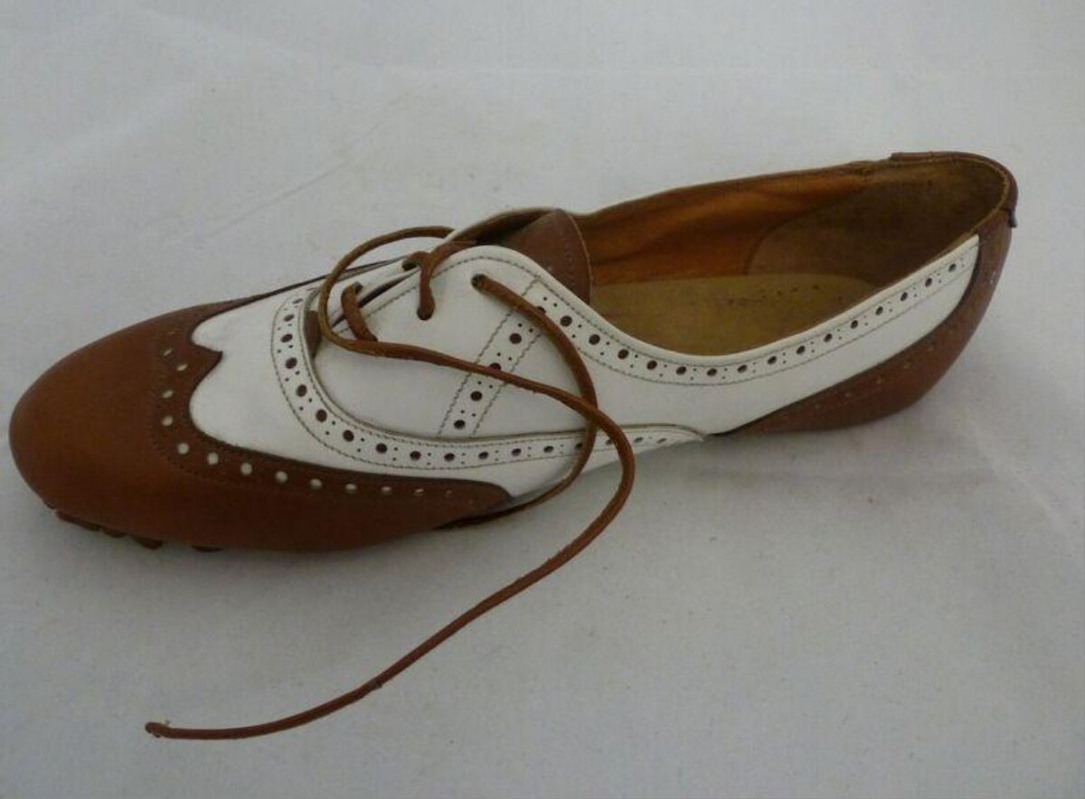 Vintage Two Tone Wingtip Golf Shoe