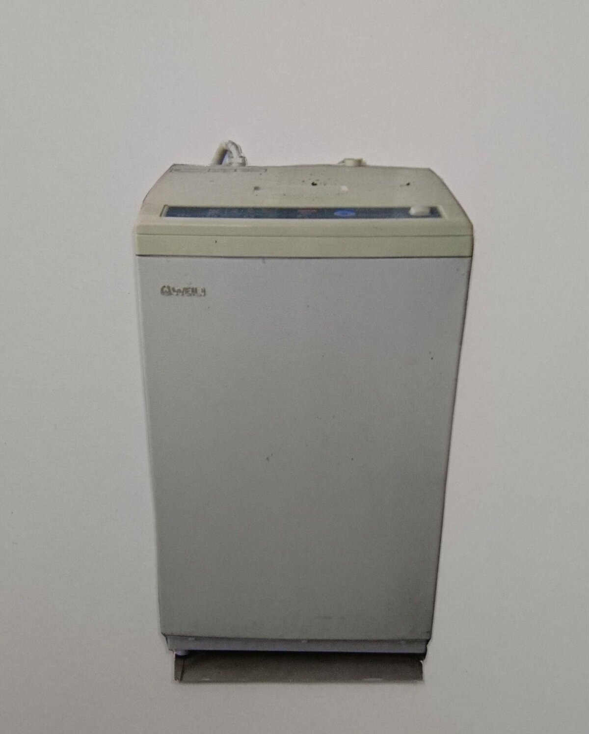 Old Used Washing Machine