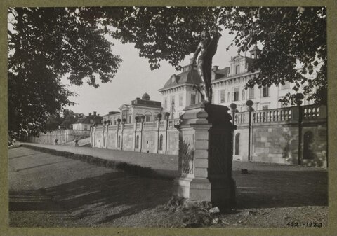 1938 Vintage Palace Garden View