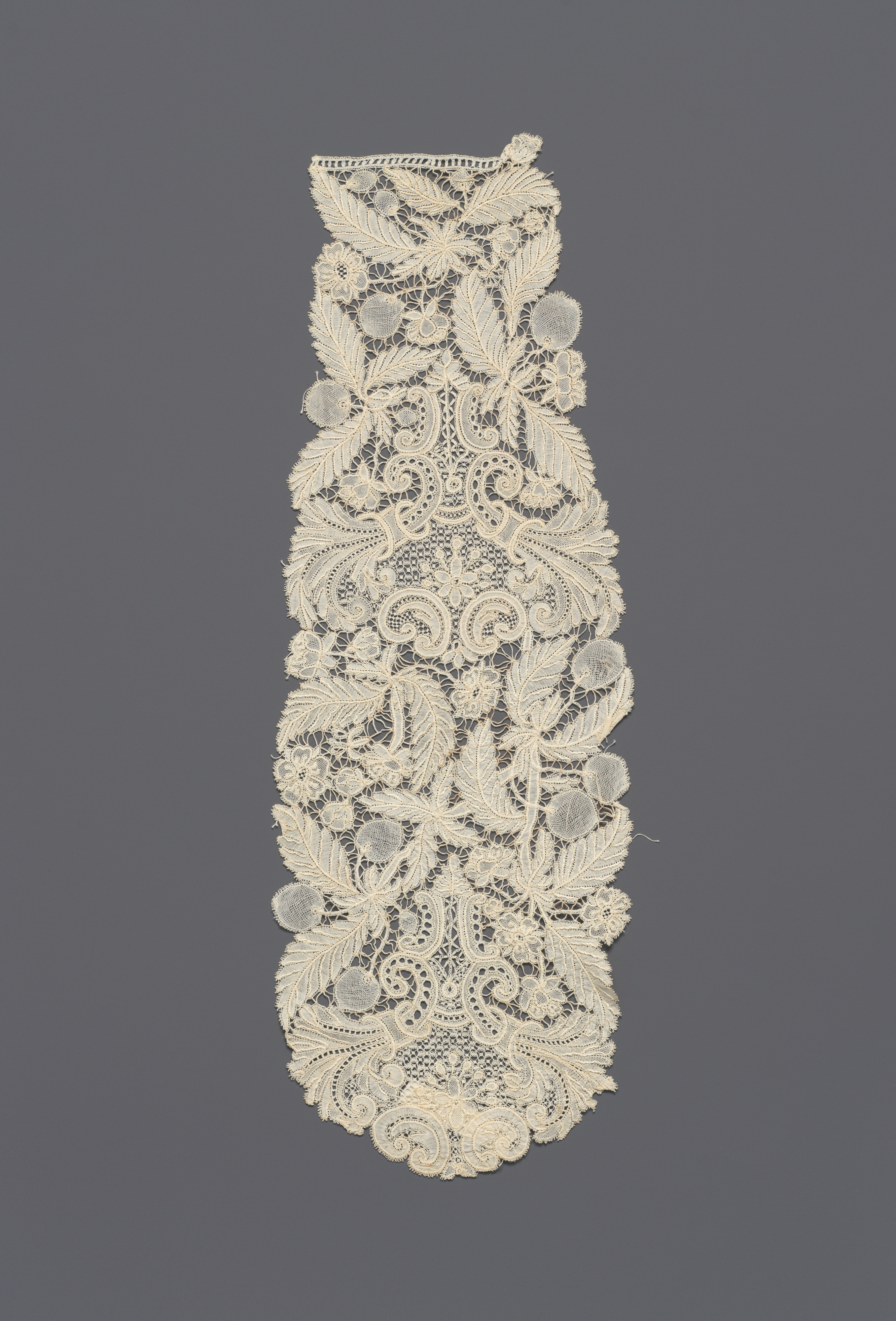 Vintage Floral Handmade Lace Panel