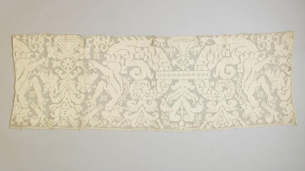 Vintage Patterned Handmade Lace Panel