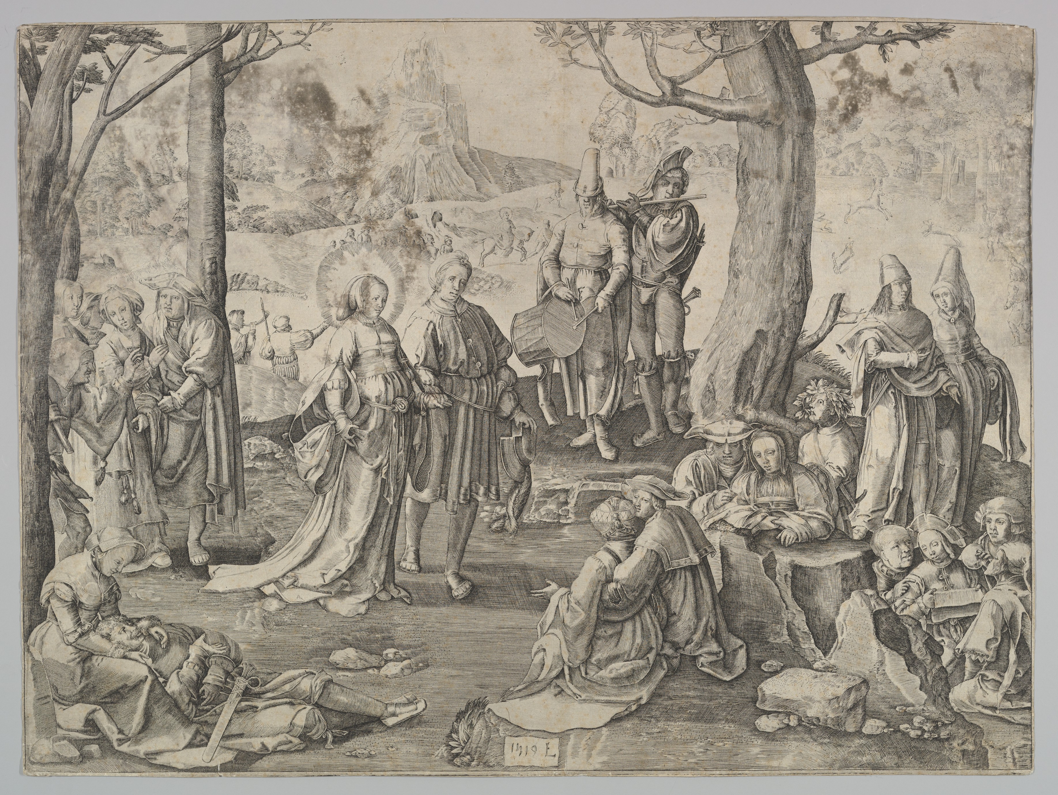 1519 Outdoor Group Engraving