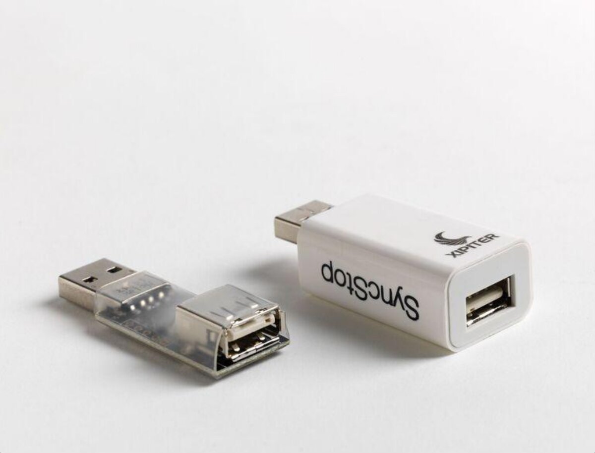 Two Xipiter SyncStop USB Adapters — Technology