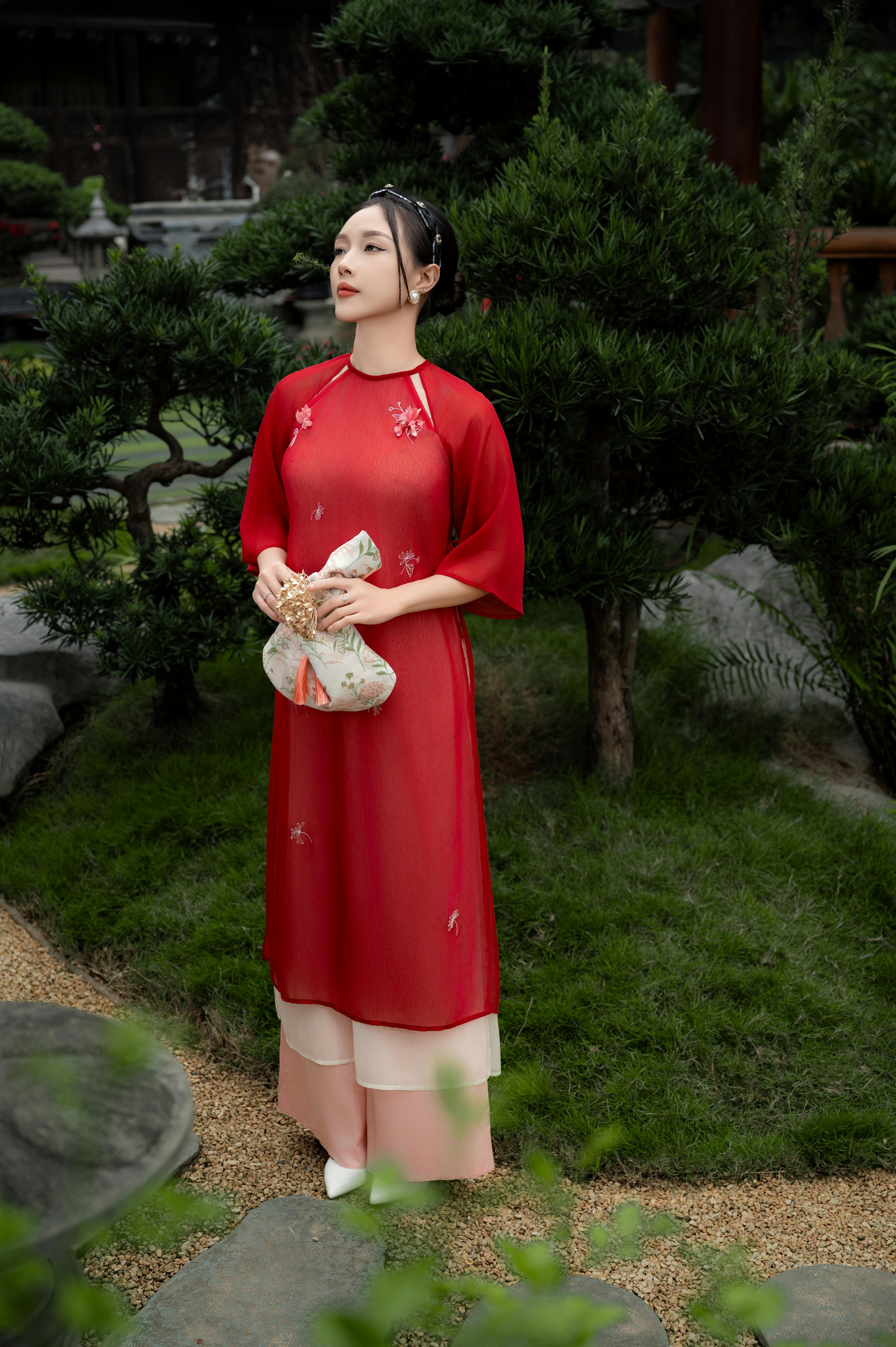 Image 1431165 — Beauty