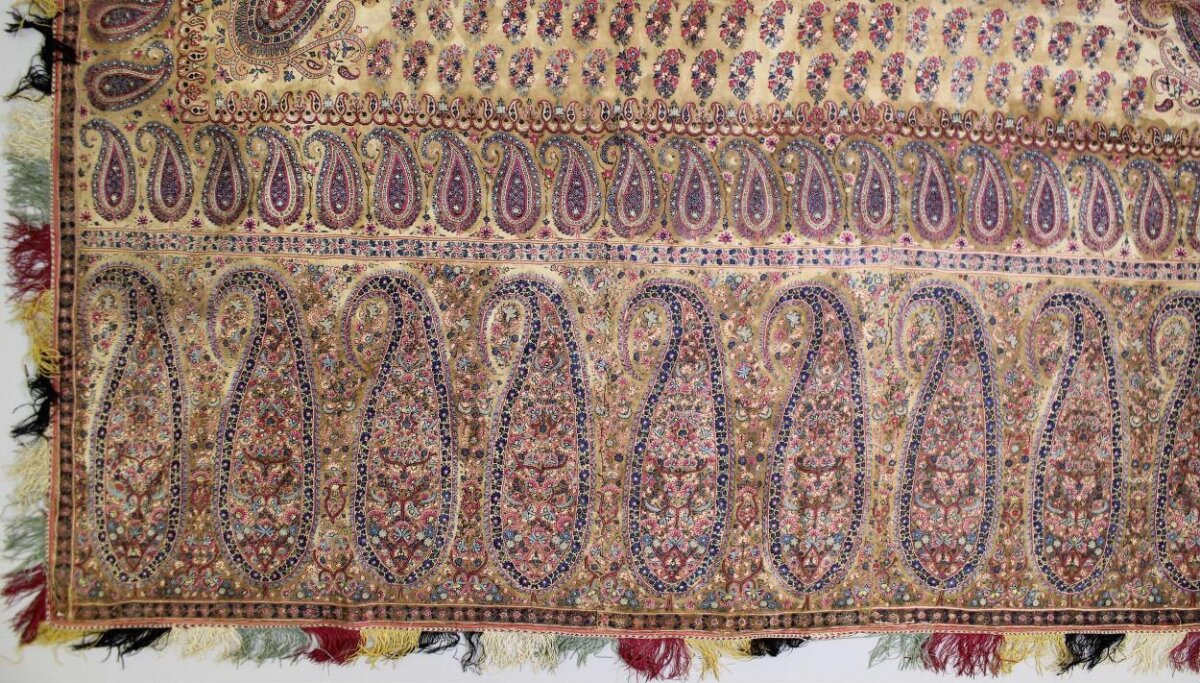 Antique Paisley Pattern Woven Textile