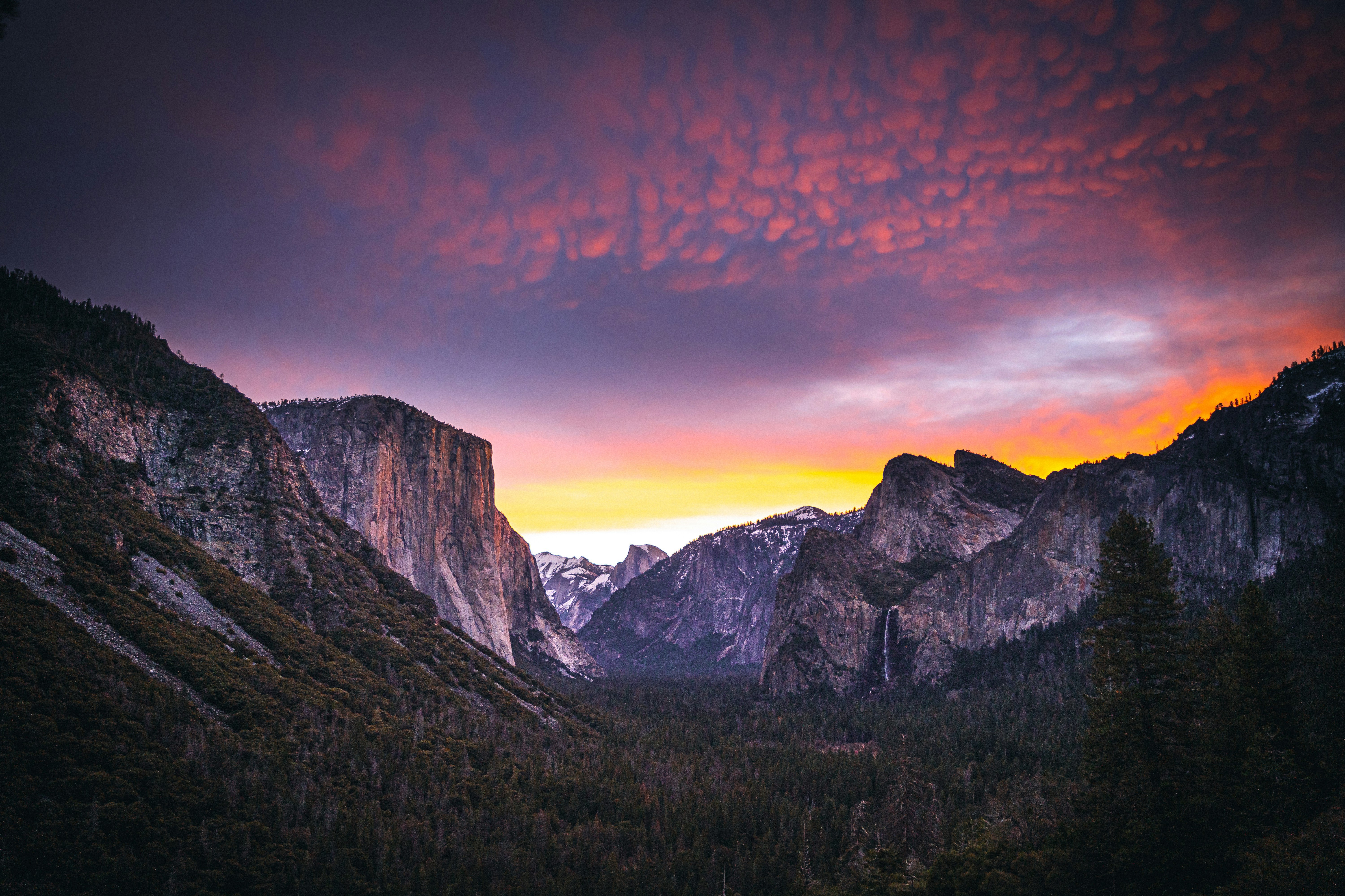 Yosemite Valley Sunset View