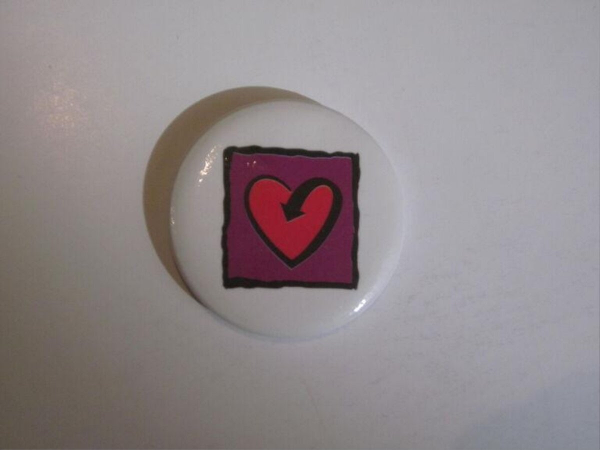 Heart Pattern Round Pin Badge