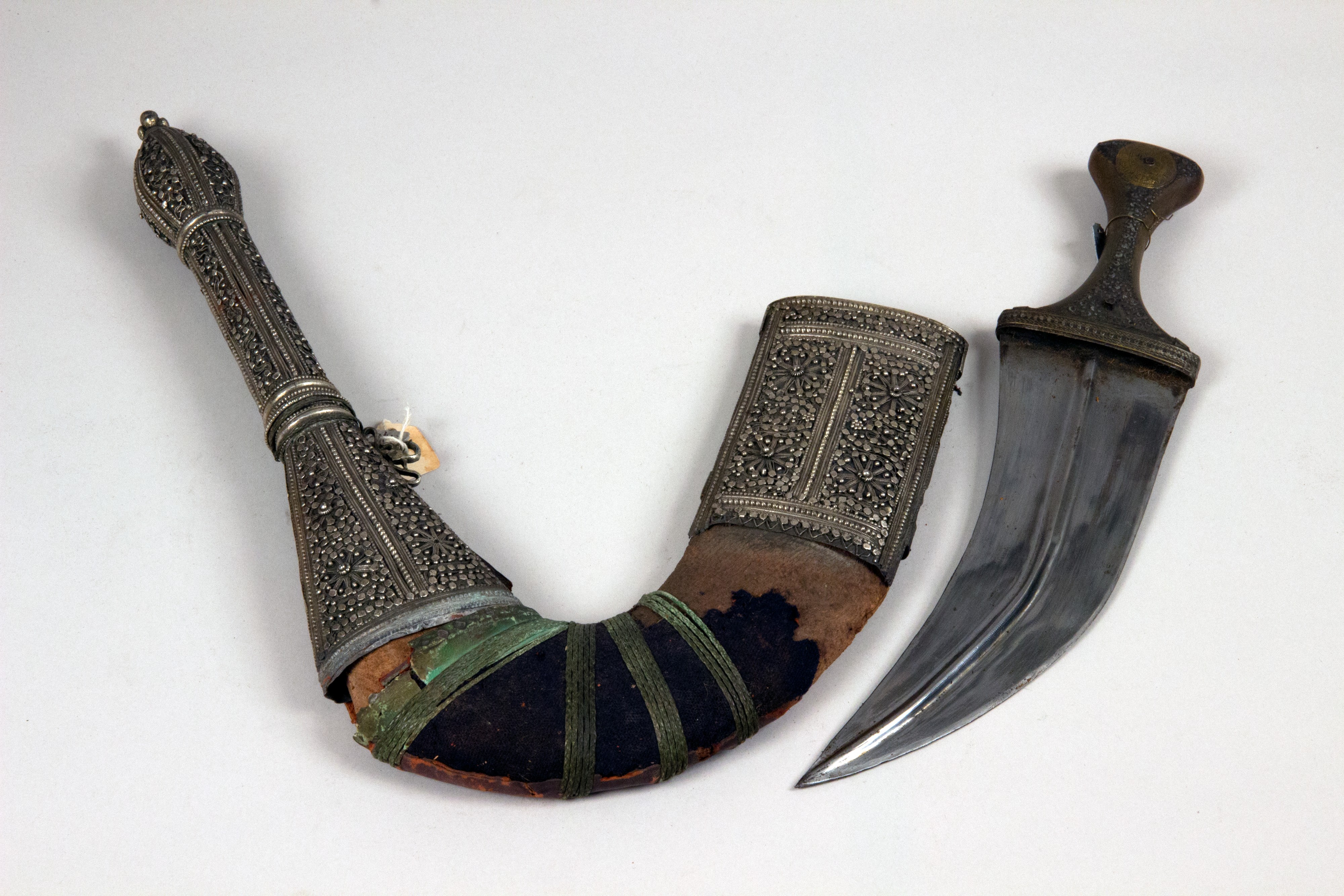 Antique Decorated Jambiya Dagger with Scabbard