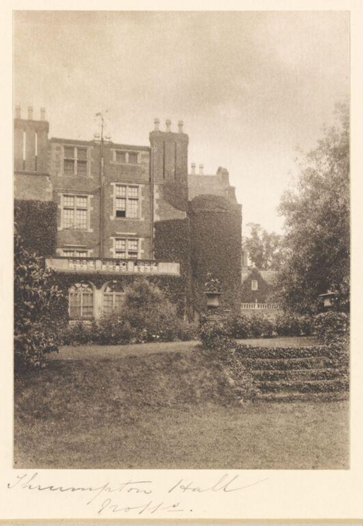 Thrumpton Hall Garden View