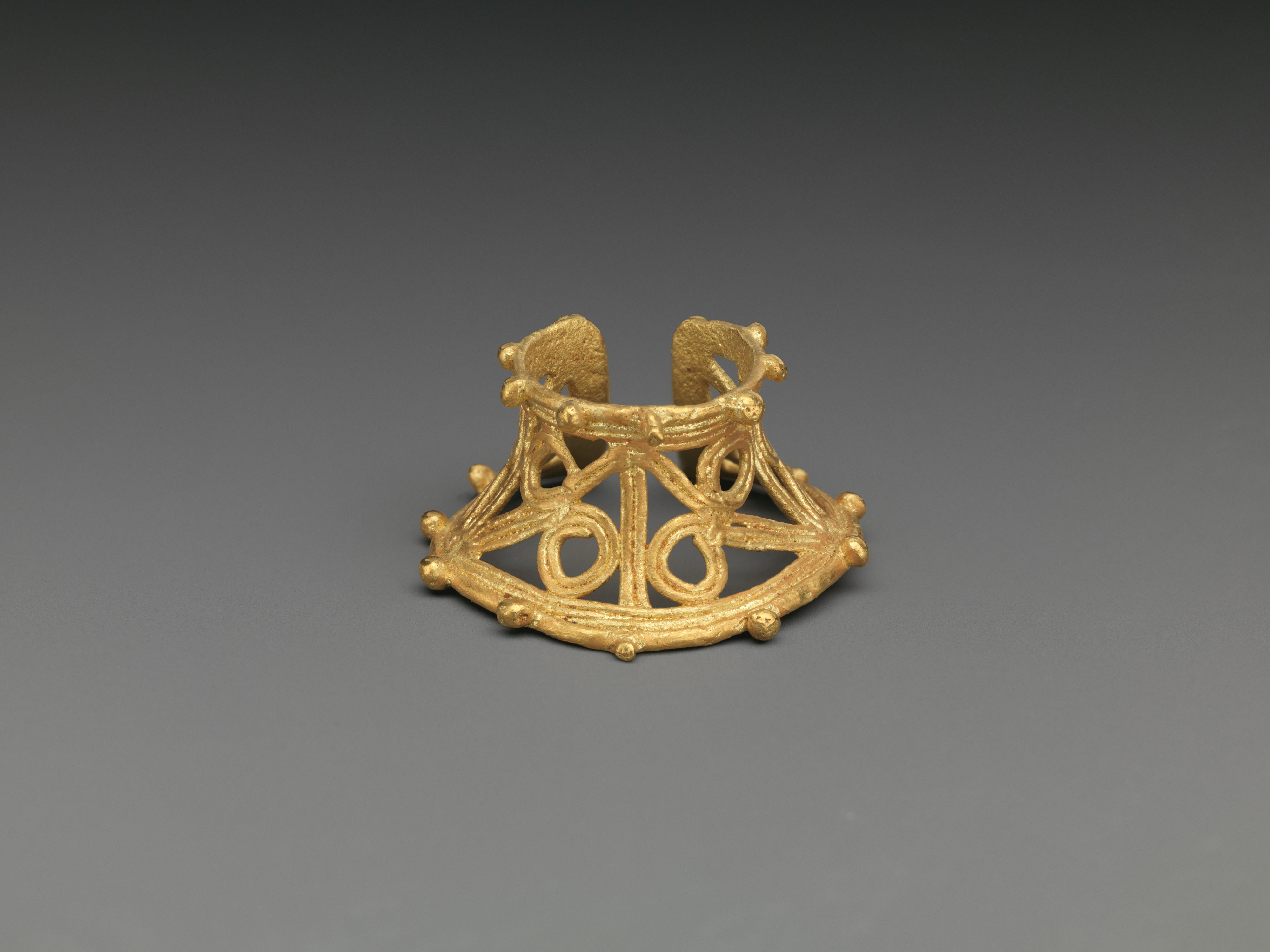 Ancient Openwork Gold Ring