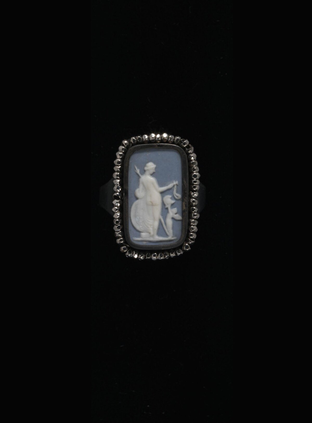 Antique Cameo Carved Ring