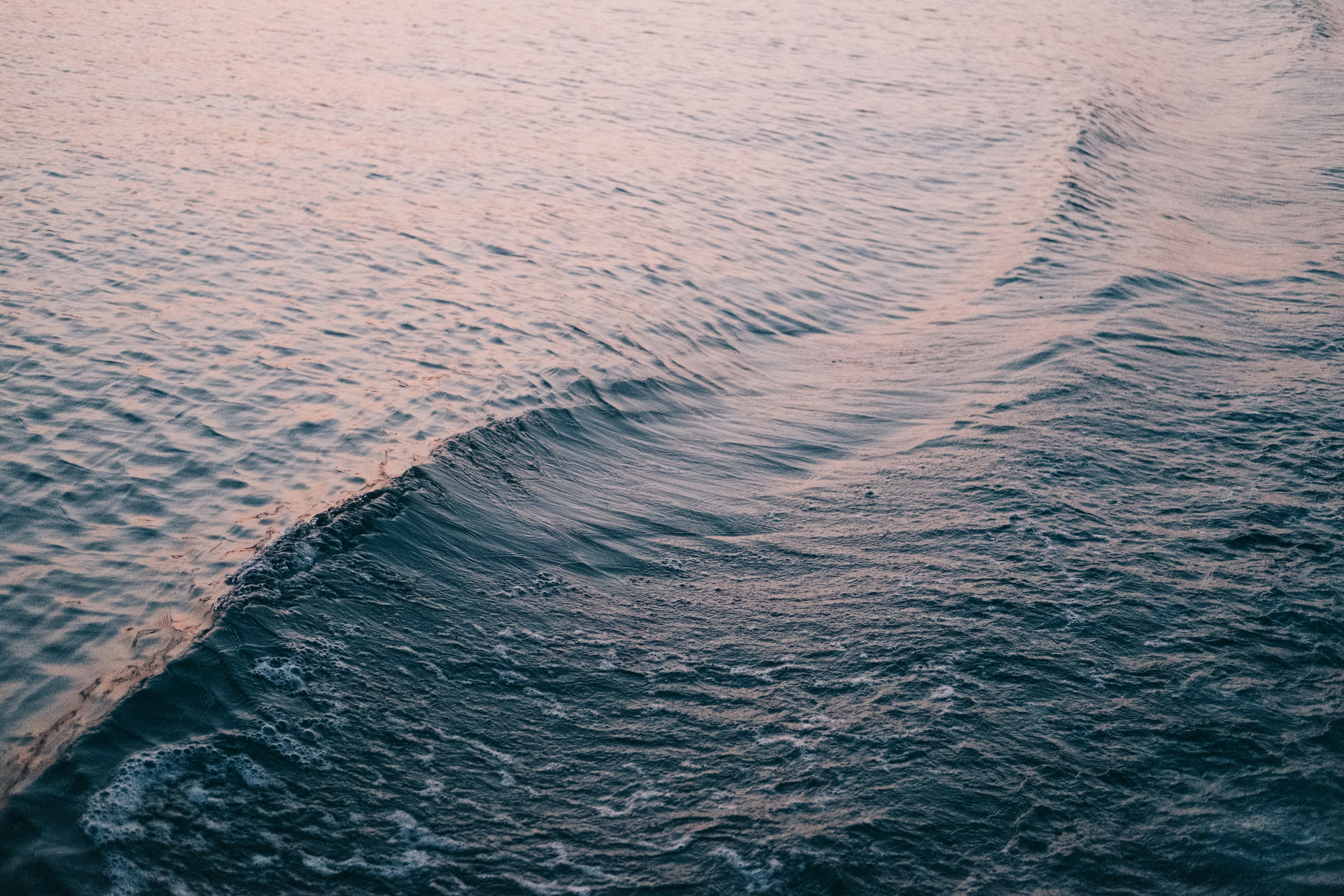 Gentle Rolling Sea Wave