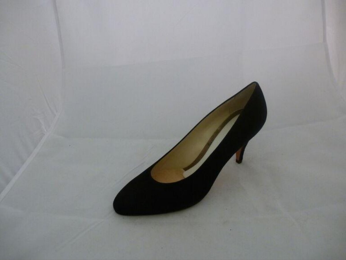 Black Classic High Heel Pump