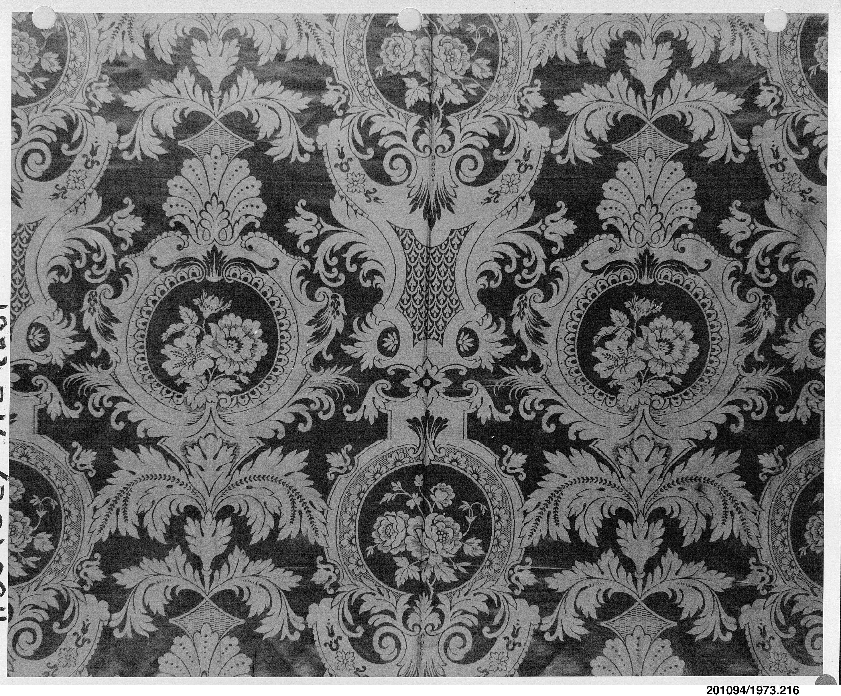 Vintage Floral Damask Textile Pattern