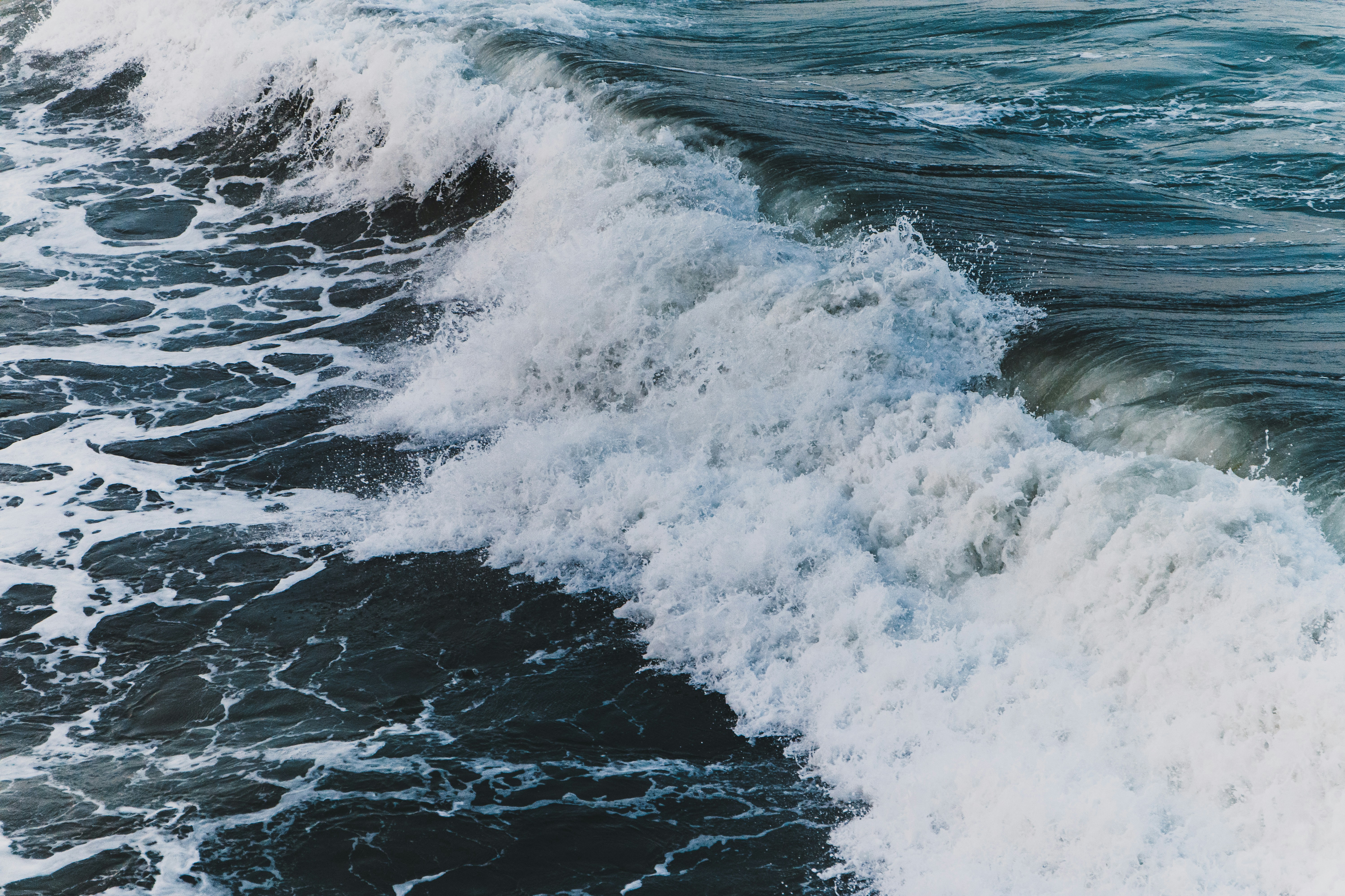 Crashing Ocean Waves