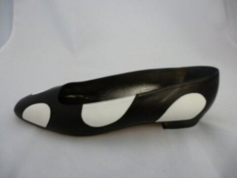 Black and White Patterned Pump
